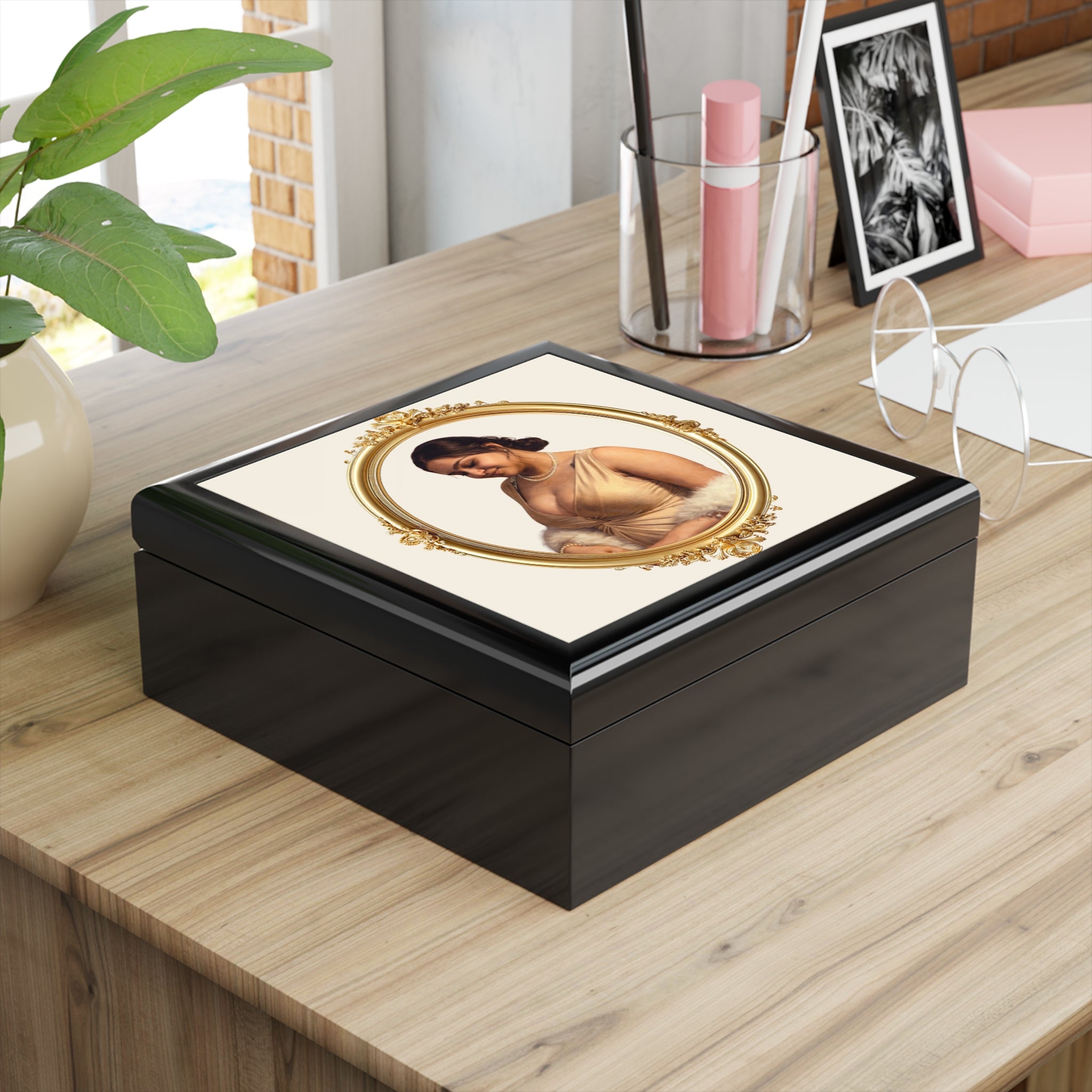 Vintage Portrait Jewelry Box — Personalized Heirloom Gift for Her