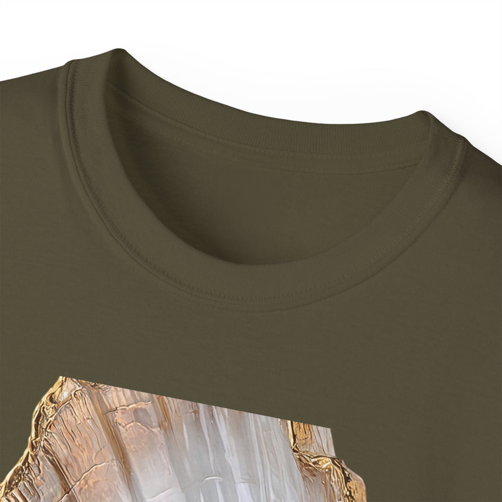 Vintage Glam Portrait T‑Shirt — Elegant Woman in Fur Graphic Tee
