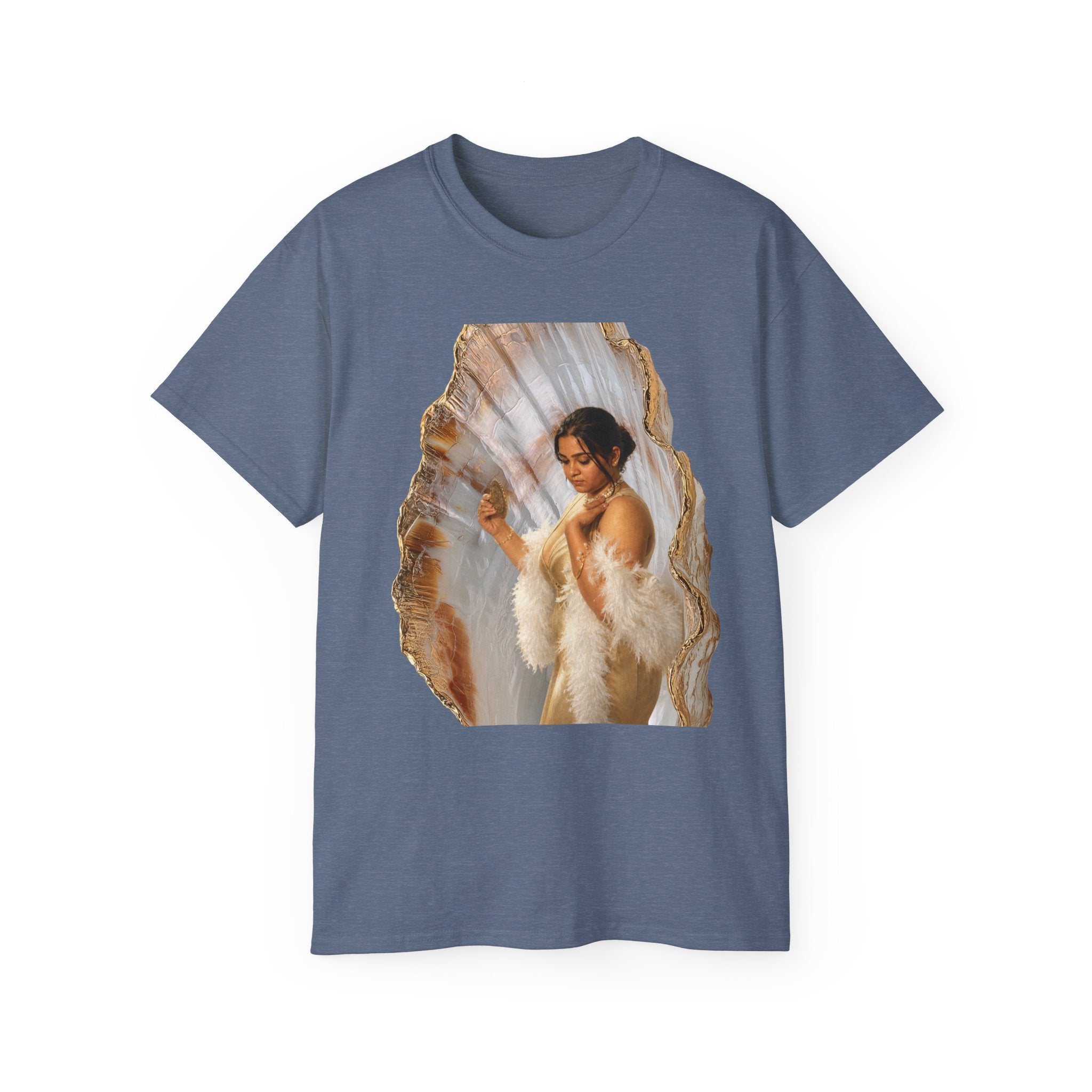 Vintage Glam Portrait T‑Shirt — Elegant Woman in Fur Graphic Tee
