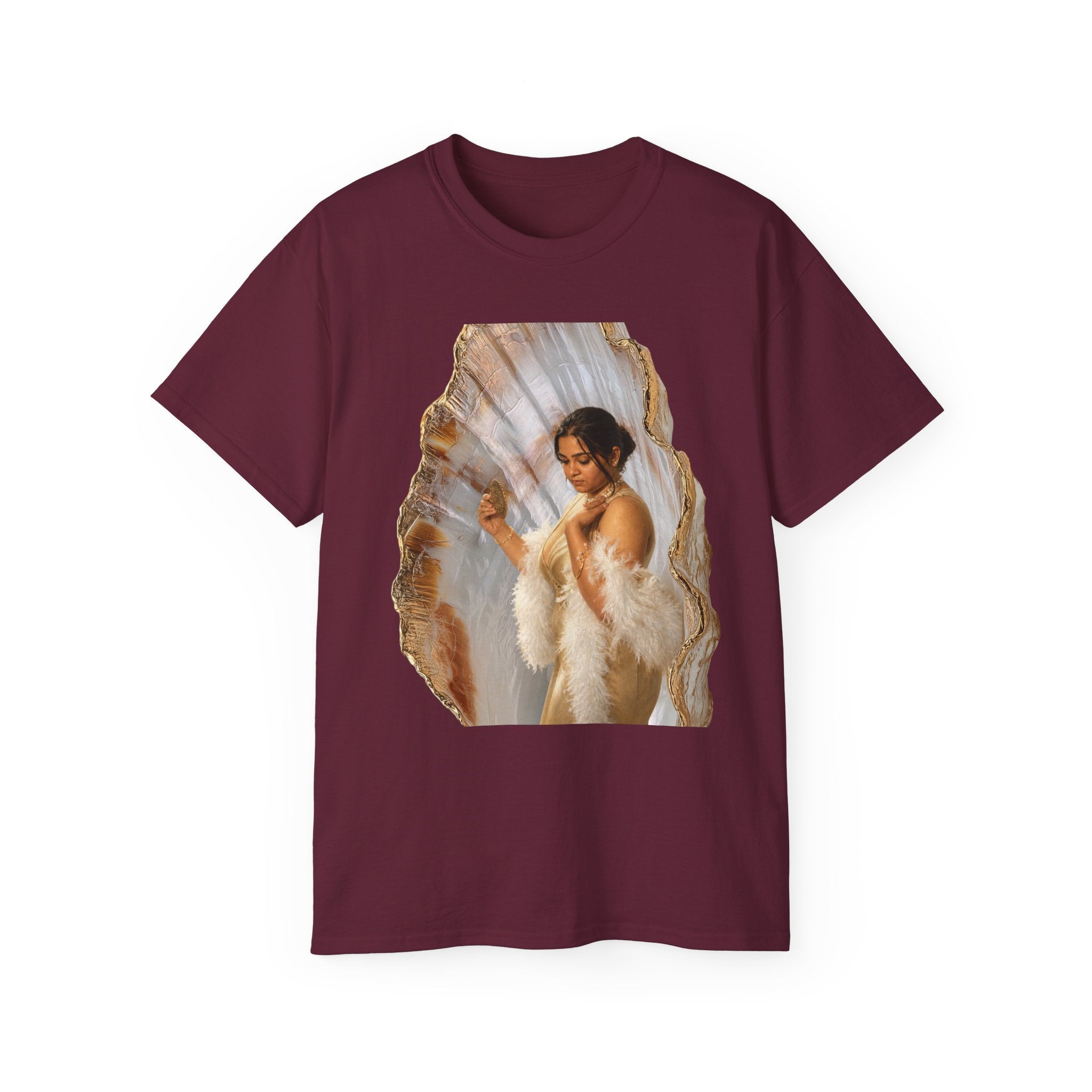 Vintage Glam Portrait T‑Shirt — Elegant Woman in Fur Graphic Tee