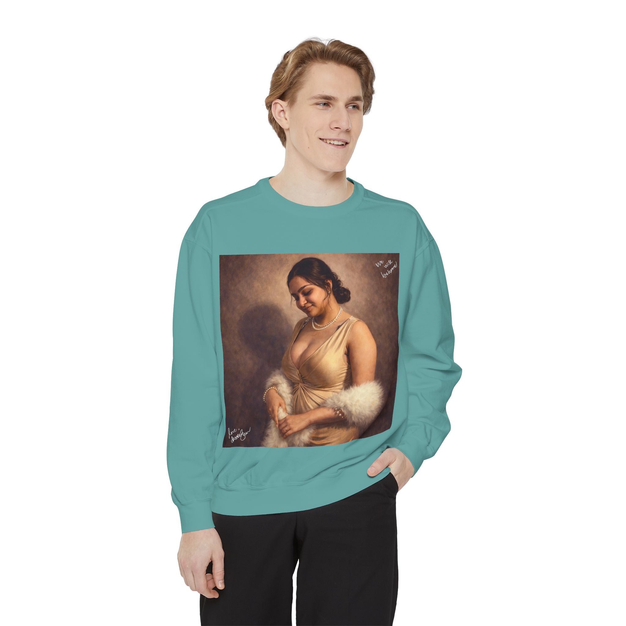 Portrait Sweatshirt — Vintage Frame Elegant Lady Graphic Pullover