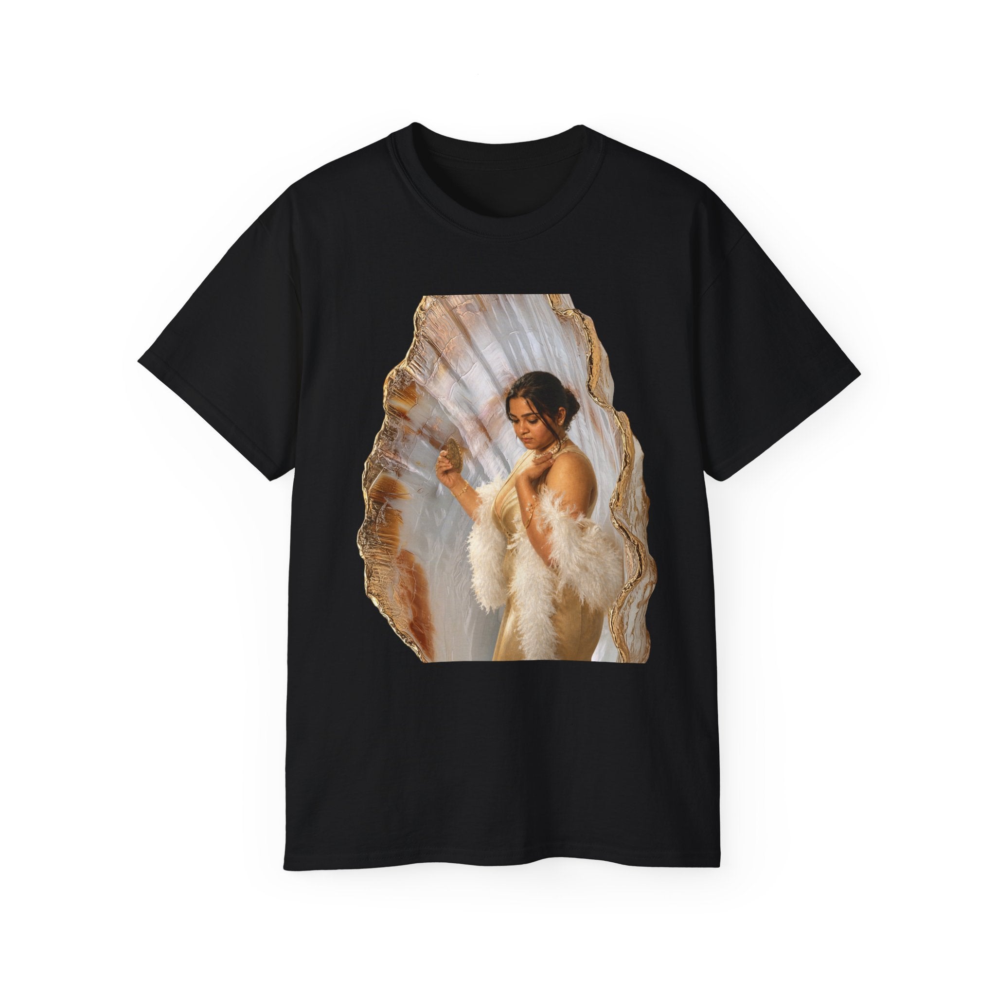 Vintage Glam Portrait T‑Shirt — Elegant Woman in Fur Graphic Tee