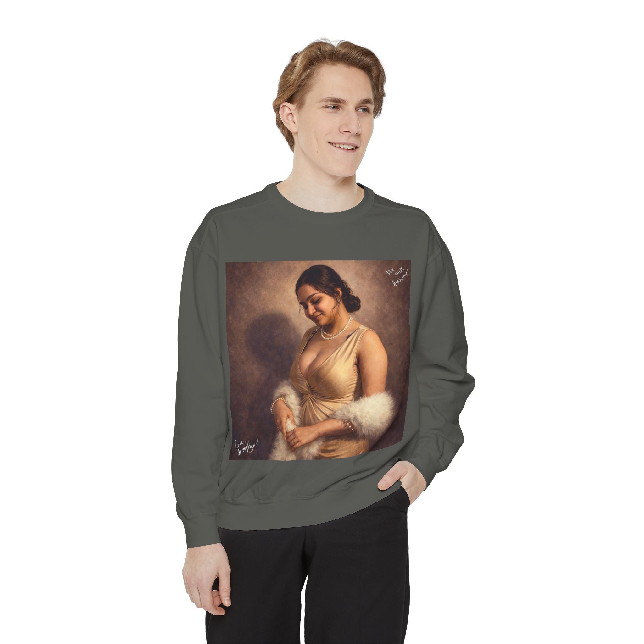 Portrait Sweatshirt — Vintage Frame Elegant Lady Graphic Pullover