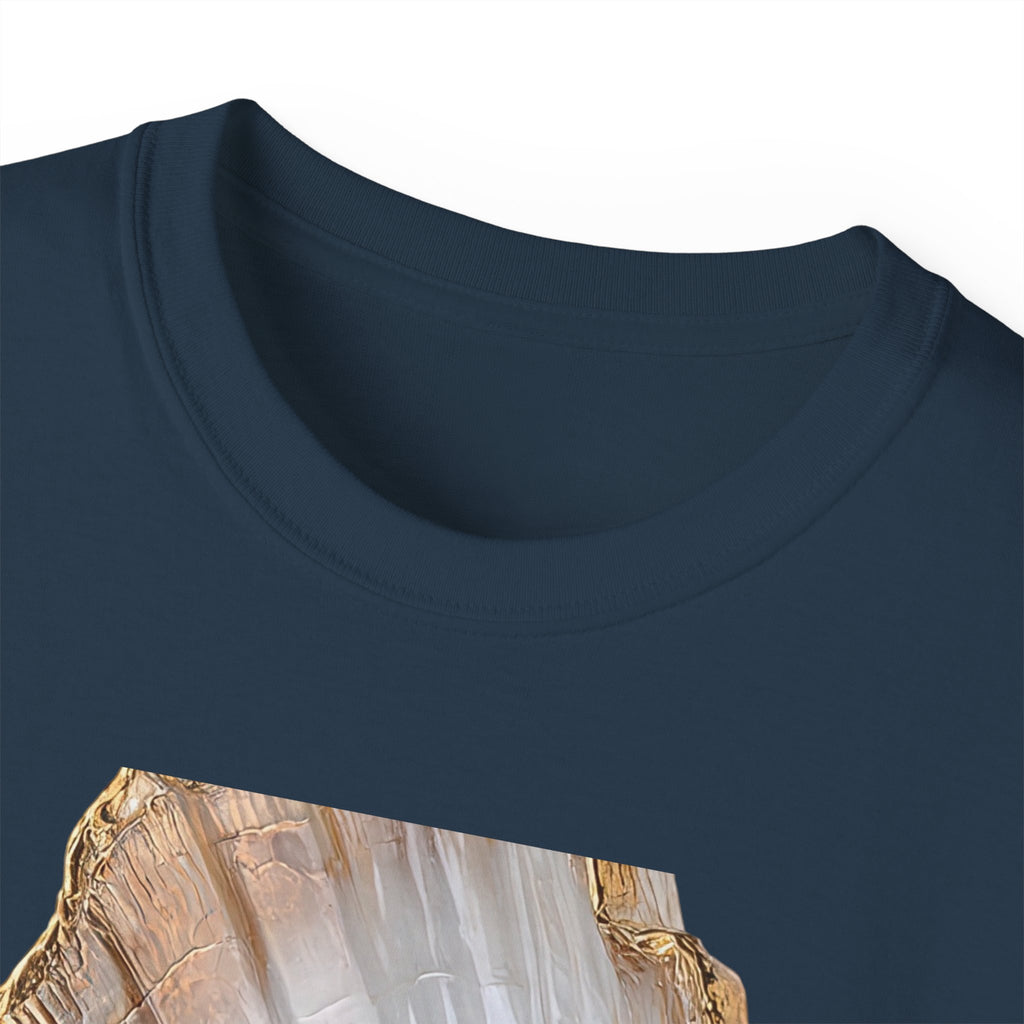 Vintage Glam Portrait T‑Shirt — Elegant Woman in Fur Graphic Tee